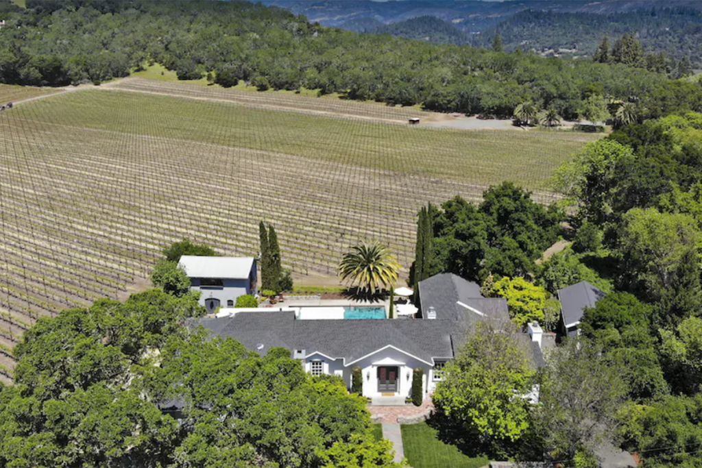 Few thing are more iconically Napa Valley than a rental home right against a winery. 